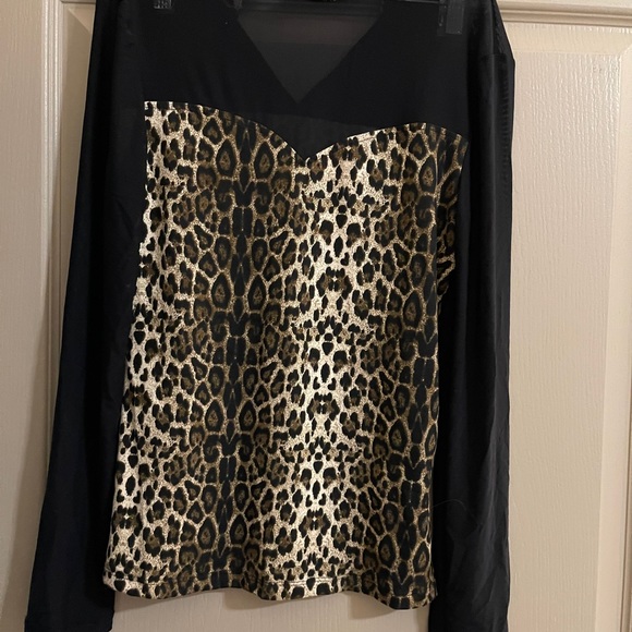 Sheer Leopard Top - Picture 5 of 5